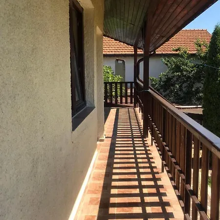 Sunset House 瓦爾納