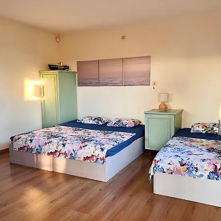 Будинок відпочинку Sunset House *